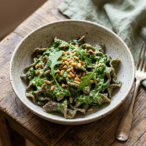 Gigli cremosi con pesto di rucola