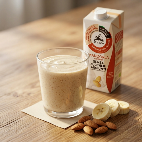 Smoothie cremoso alla mandorla e banana