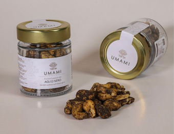 Gewürzte Cashewkerne mit schwarzem Knoblauch – UMAMI
